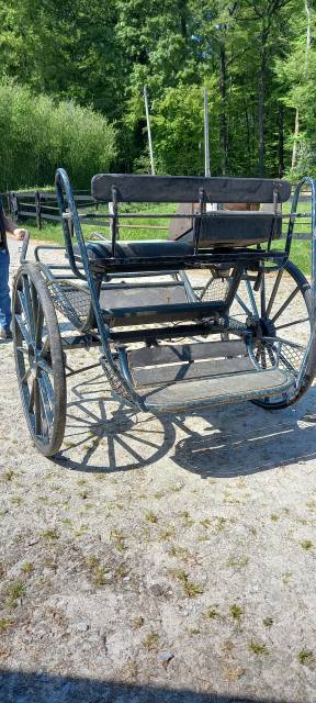 Voiture attelage