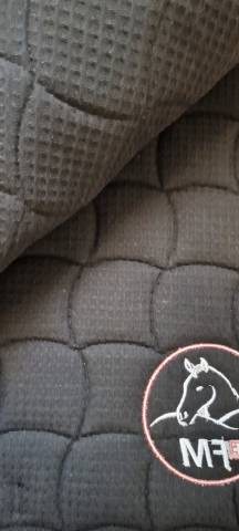 Tapis dressage noir/rouge FM neuf