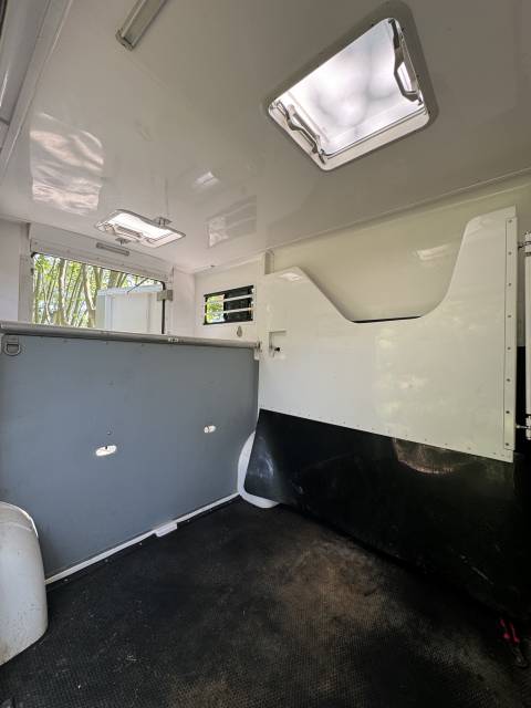 BARBOT POLYVAN D5 2021 165 CV 