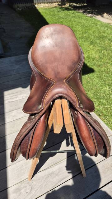 Selle saut Childeric