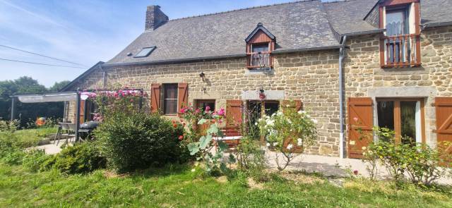 Entre L&eacute;cousse et Foug&egrave;res