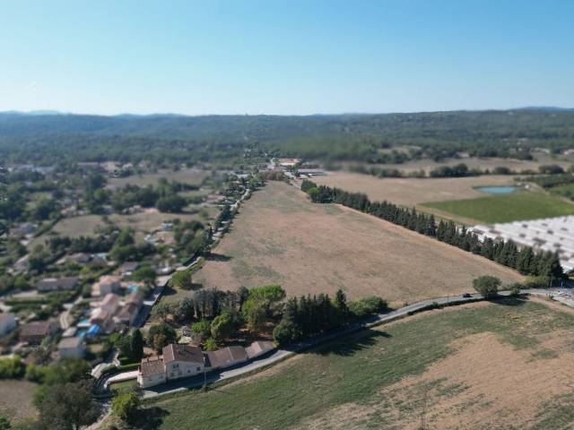 PROPRI&Eacute;T&Eacute; DE CARACT&Egrave;RE DE 7 HECTARES AVEC ANCIENNE AUBERGE ?
