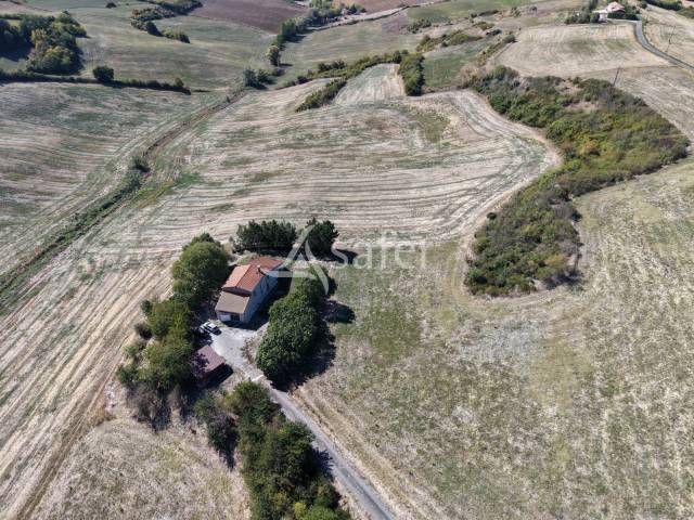 Maison de campagne r&eacute;nov&eacute;e sur 4 ha - Secteur L&egrave;ze