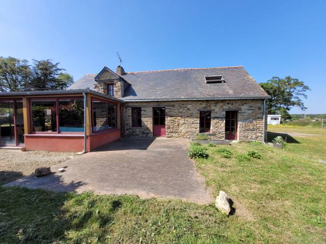 MAISON - 204 m² - CARRIERE - PATURES - BOXES
