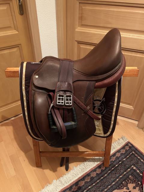 Selle de dressage CWD