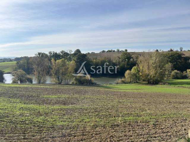 Jolie propriété agricole sur 33ha avec site de transformation