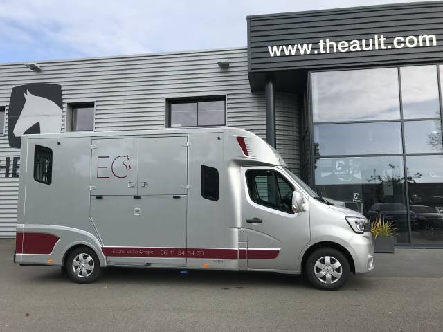 Camion pour chevaux Theault - TO 744