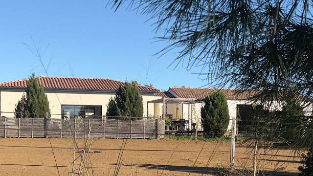 Propri&eacute;t&eacute; &eacute;questre de 3,5 hectares (34)