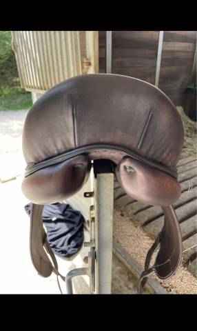 Selle de dressage Devoucoux 