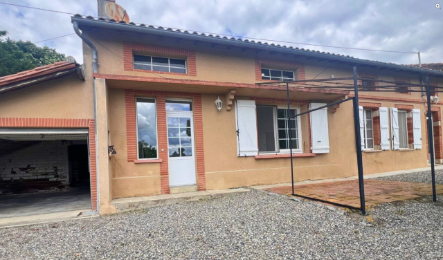 Propriété rurale de 40 hectares (09)
