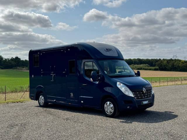 STX Renault Master BA 150 Dci