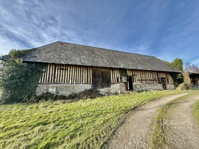 BÂTIMENT AGRICOLE À RÉNOVER