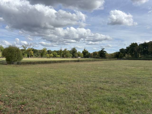 HARAS /PROPRI&Eacute;T&Eacute;  11HA IDEALEMENT SITU&Eacute;  CREVECOEUR 