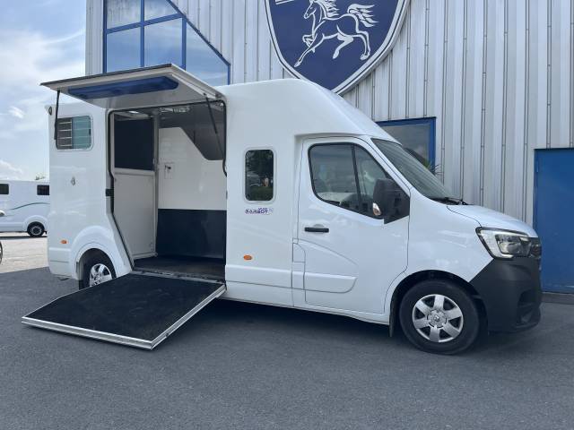 CAMION 2 CHEVAUX 