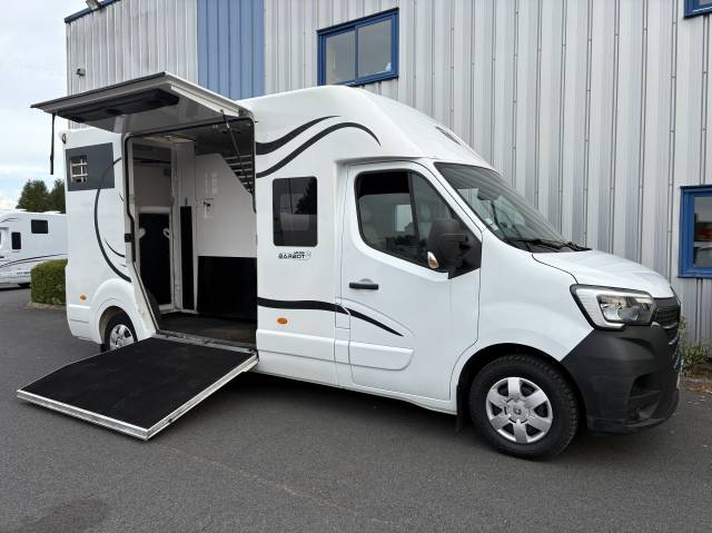 CAMION 2 CHEVAUX 