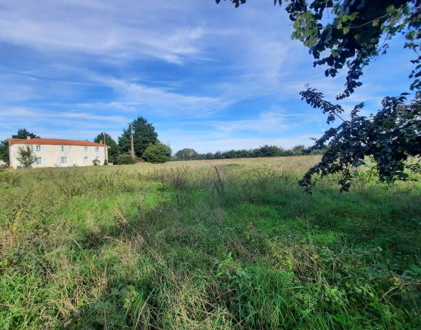 Propriété à vocation équestre à 15 mn de LA ROCHELLE