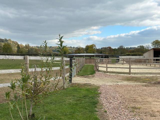 Écurie de neuve sur 5ha coeur Calvados (14) 