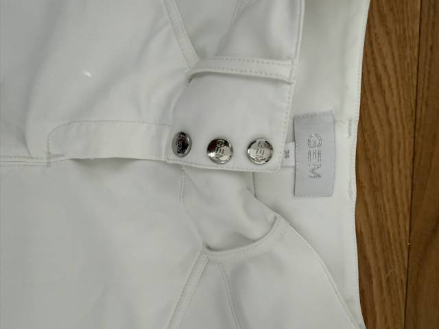 Pantalon d’équitation GEM – Blanc avec logo orange 