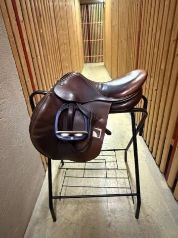 Selle de saut Luc Childérice