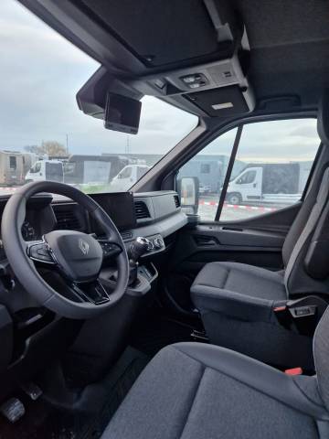 AKX DOUBLE CABINE STALLE Master4 170 dci 