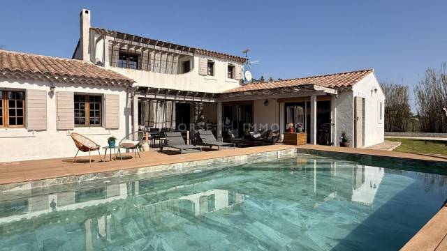Tr&egrave;s belle villa au coeur de la Camargue
