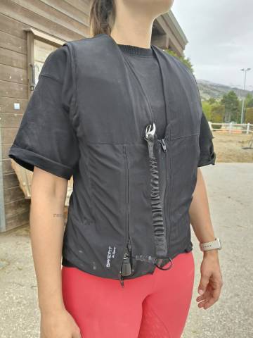 Gilet airbag &eacute;quitation SAFEFIT &ndash; Taille M &ndash; Comme neuf