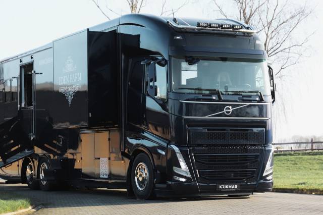 &Agrave; vendre : Camion Volvo 5 chevaux 560cv - full options