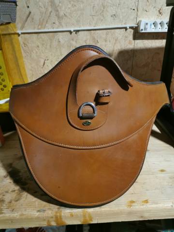 Sangle bavette Eric Thomas 115cm tr&egrave;s bon &eacute;tat