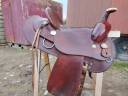Selle western large et courte 
