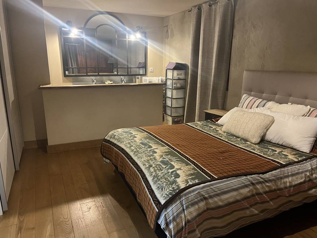 Agreable Longere Pierre a vendre 