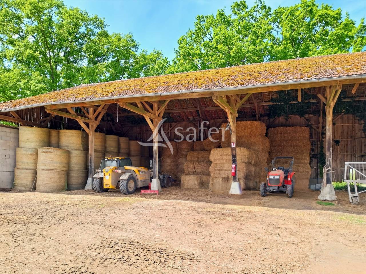 Belle propri&eacute;t&eacute; &eacute;questre