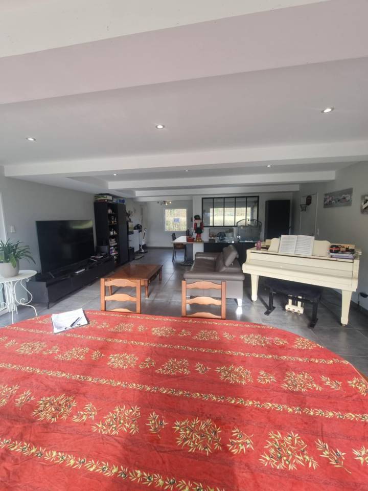 Ferme &eacute;questre sur 2,5 ha - Loire (42)