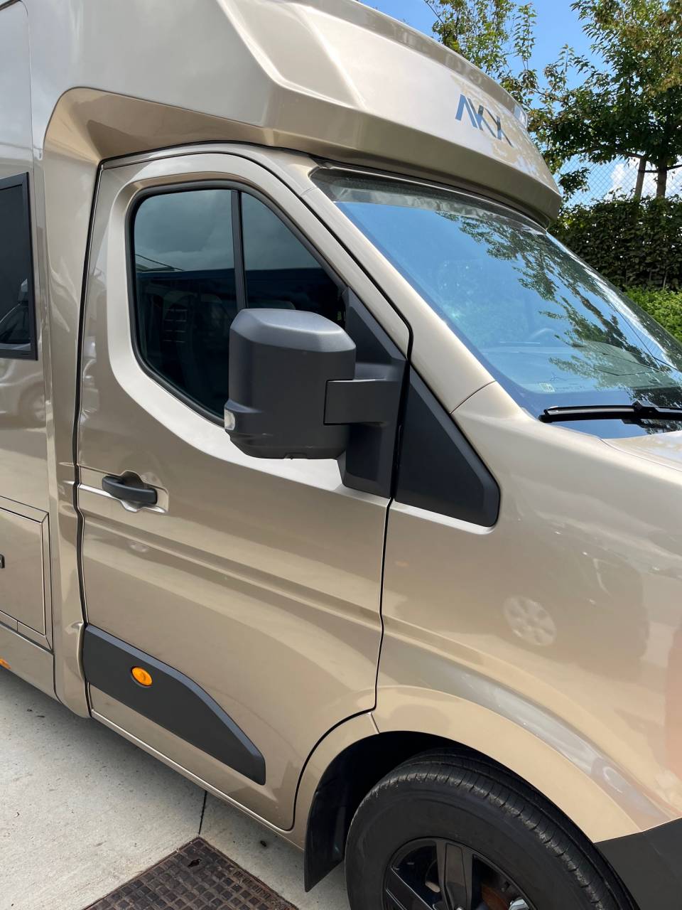 AKX DOUBLE CABINE BASE MASTER NEUF DISPO DE SUITE 