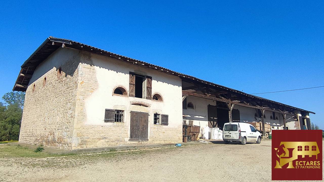 3 logements jusqu'&agrave; 16 hectares