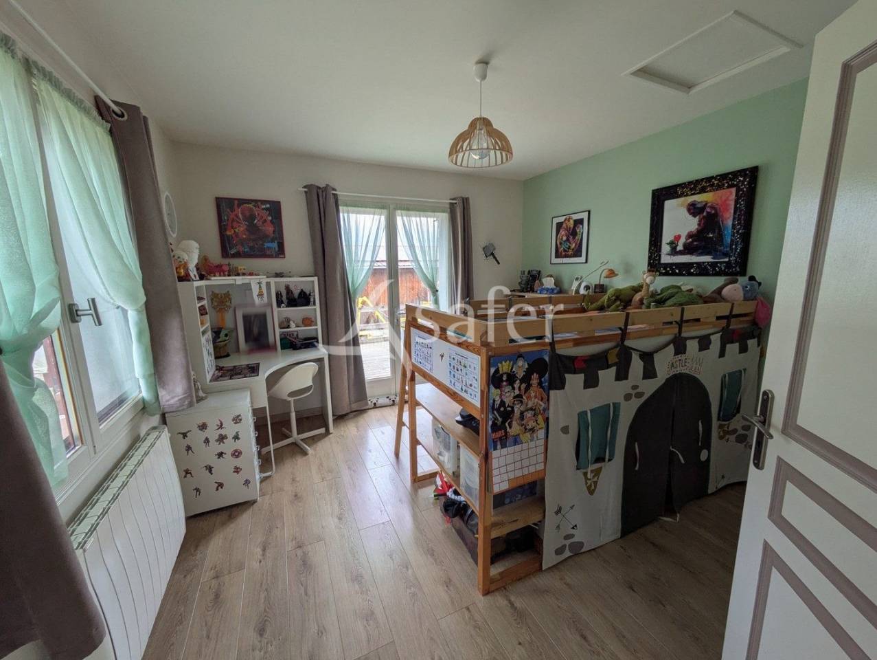 Maison d'habitation avec chambres d'h&ocirc;tes sur 29 hectares de te