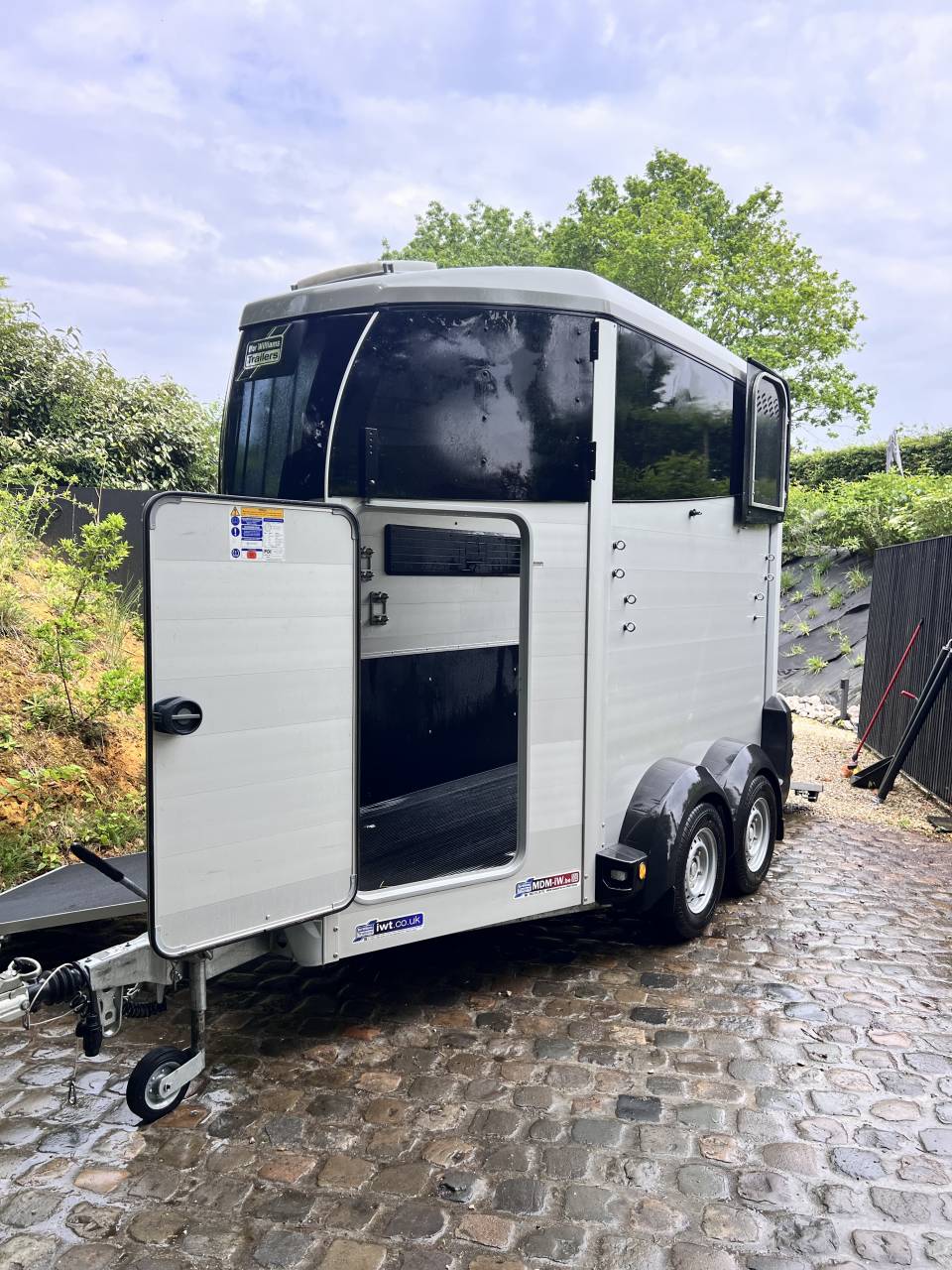 Van 1.5 Ifor Williams hbx403 2022 + camera/ecran