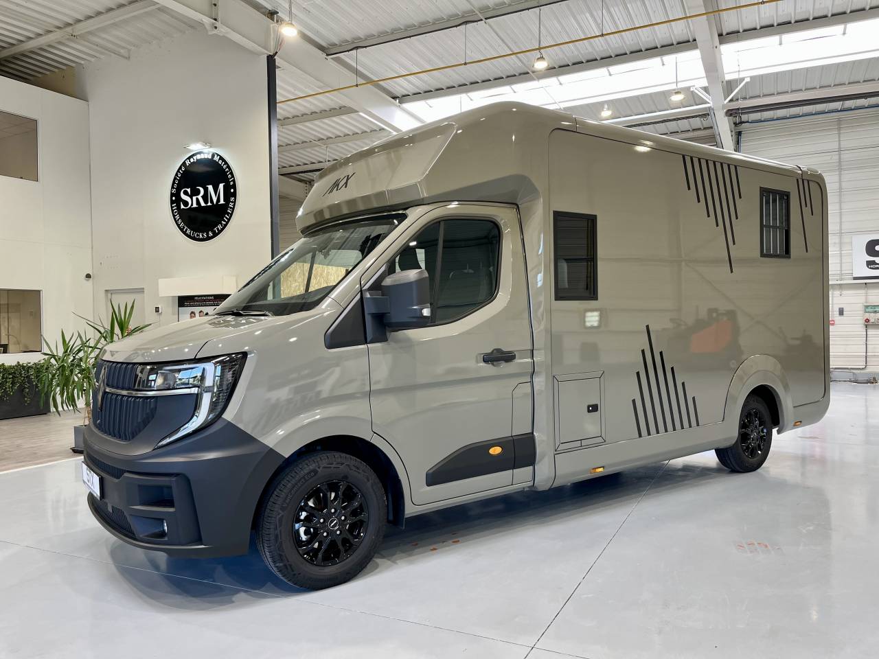VL AKX RENAULT MASTER 2026