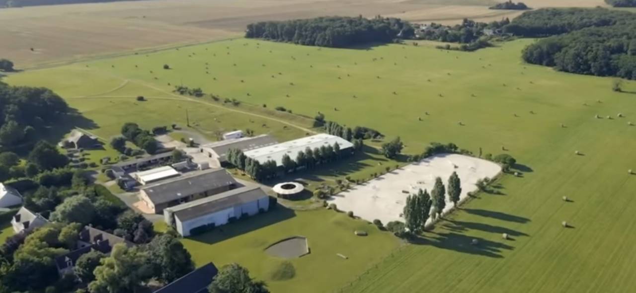 Domaine &eacute;questre d'exception &agrave; Azay-sur-Cher  Indre-et-Lo