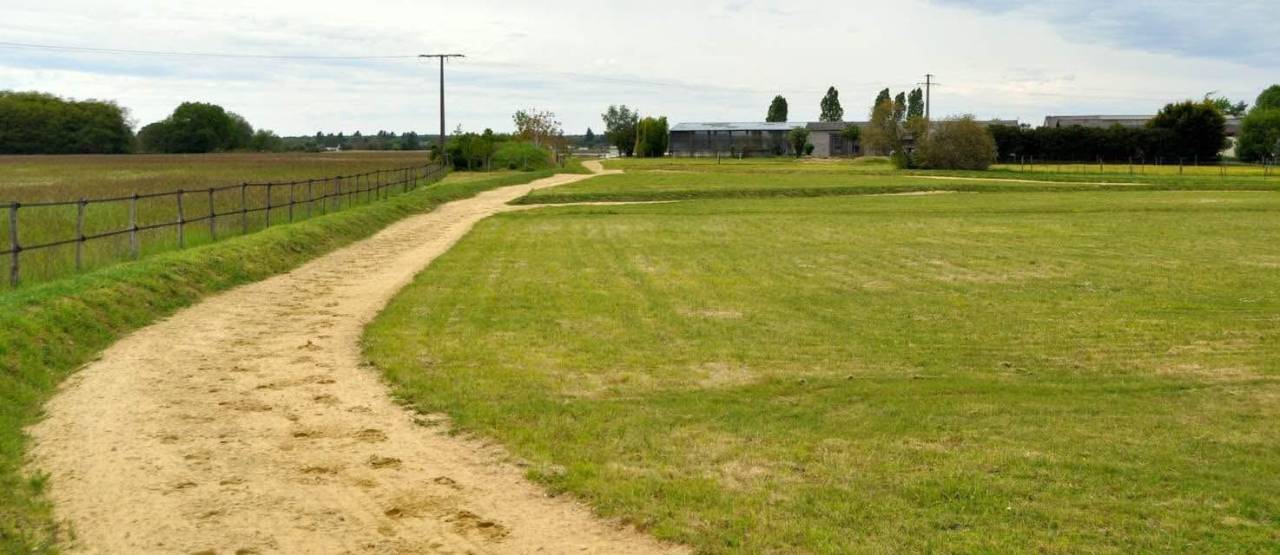 Domaine &eacute;questre d'exception &agrave; Azay-sur-Cher  Indre-et-Lo