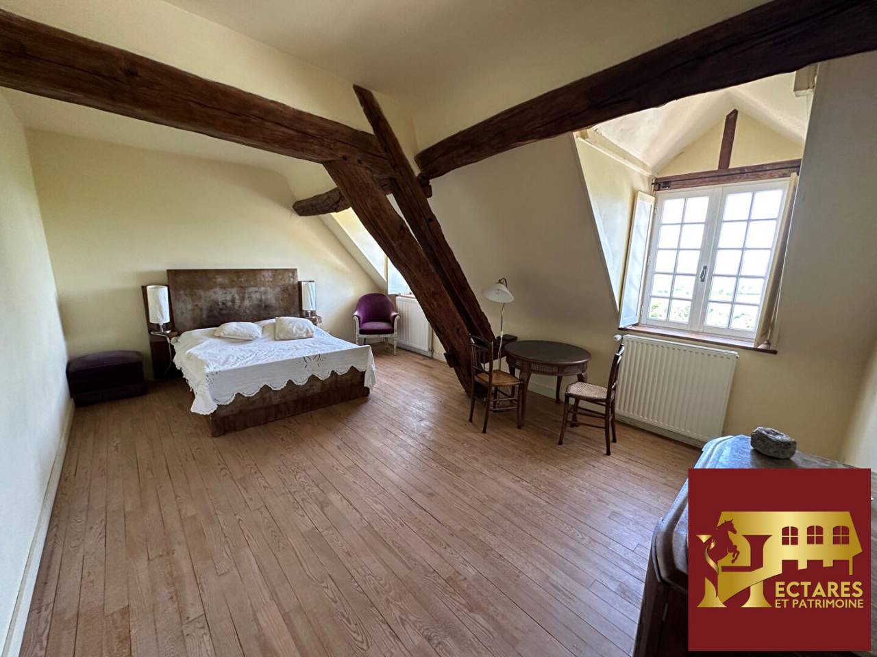 Propri&eacute;t&eacute; 6,4 hectares vue dominante