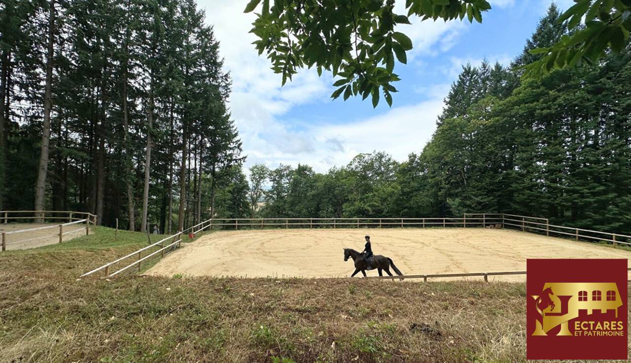 Propri&eacute;t&eacute; 6,4 hectares vue dominante