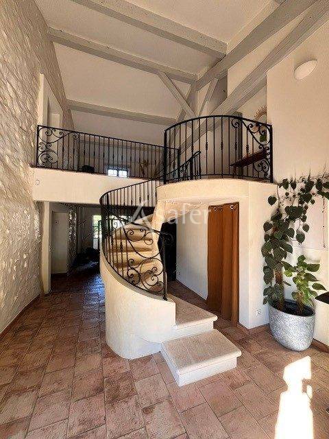 Propri&eacute;t&eacute; 4 ha secteur P&eacute;zenas  Opportunit&eacute; rare