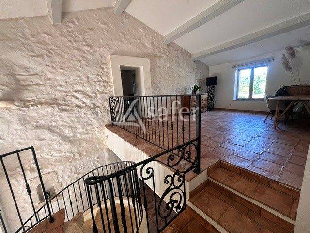 Propri&eacute;t&eacute; 4 ha secteur P&eacute;zenas  Opportunit&eacute; rare