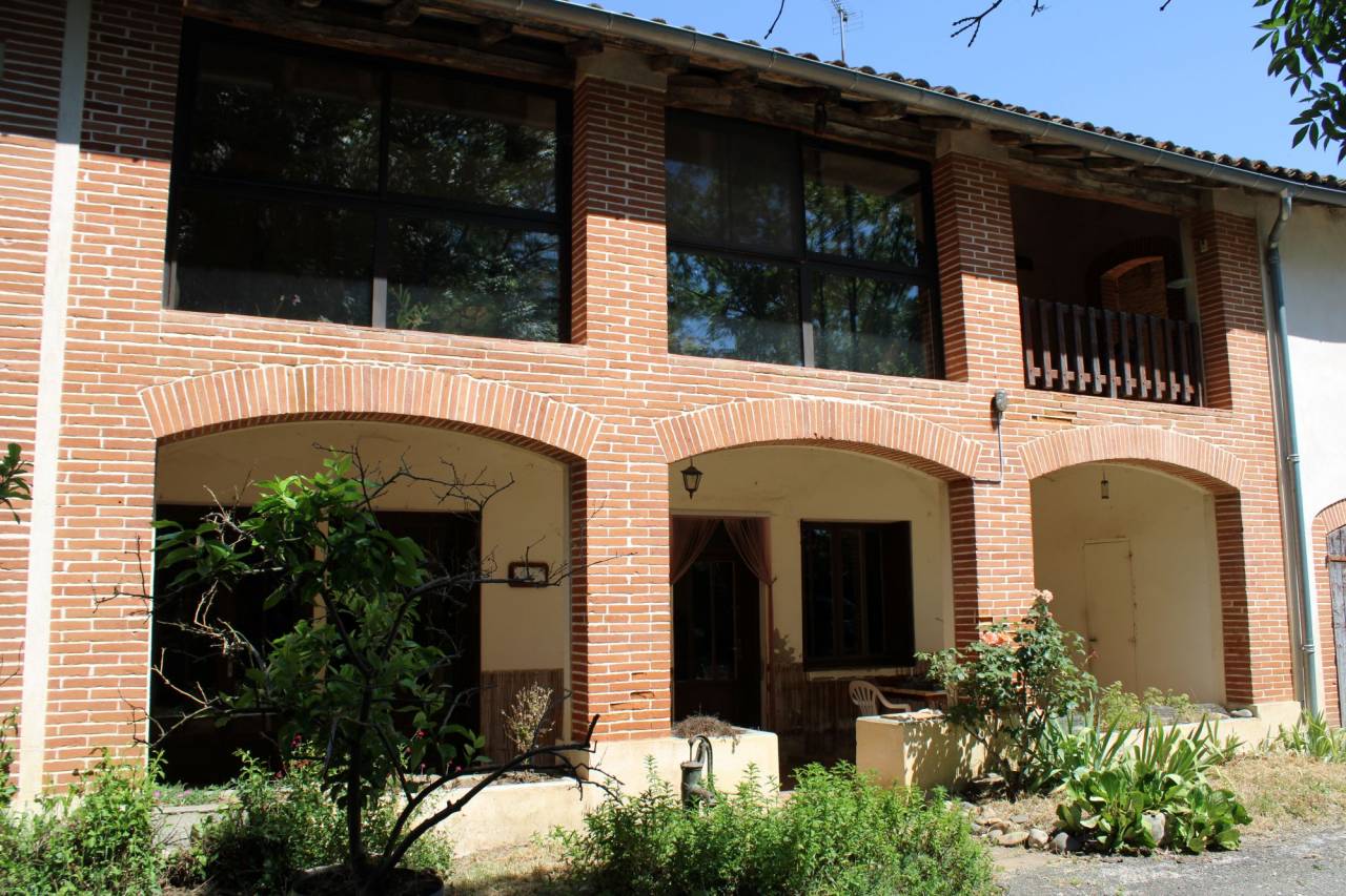 PROPRIETE DE 10 HECTARES AVEC MAISON TARN ET GARONNE