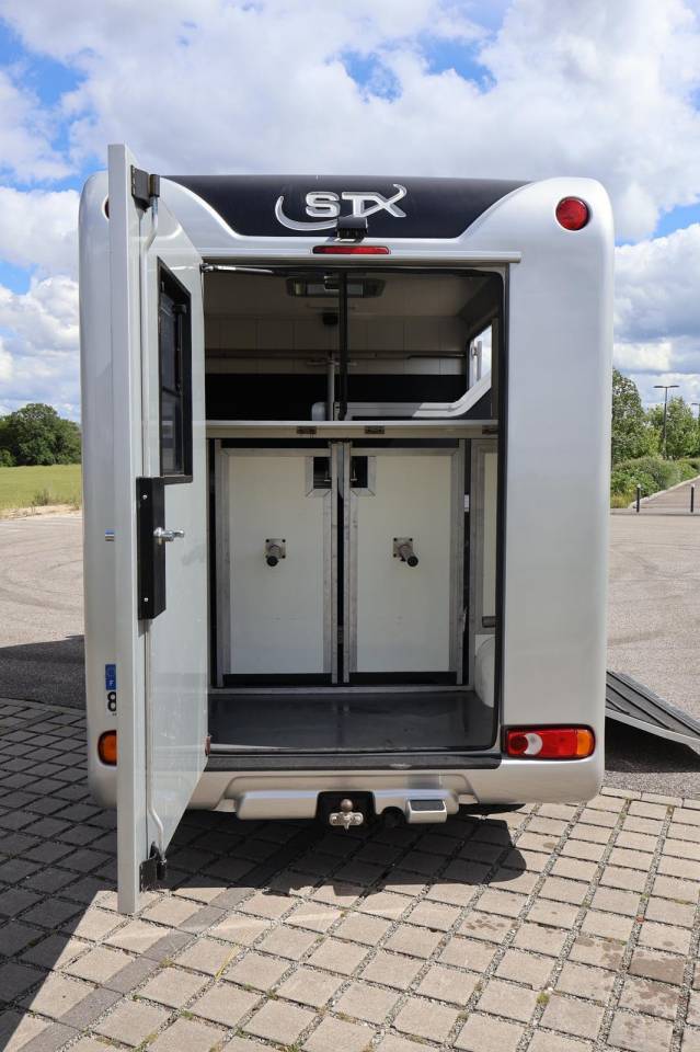VL STX MOVANO 5P 165CH - VENDU