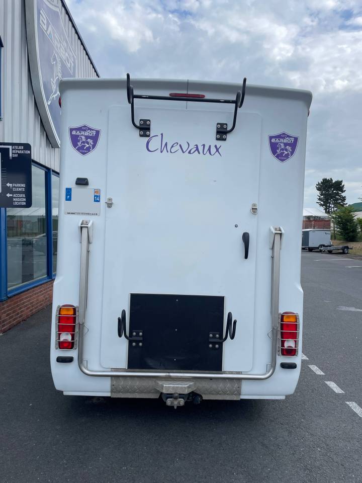 camion 2 chevaux BARBOT