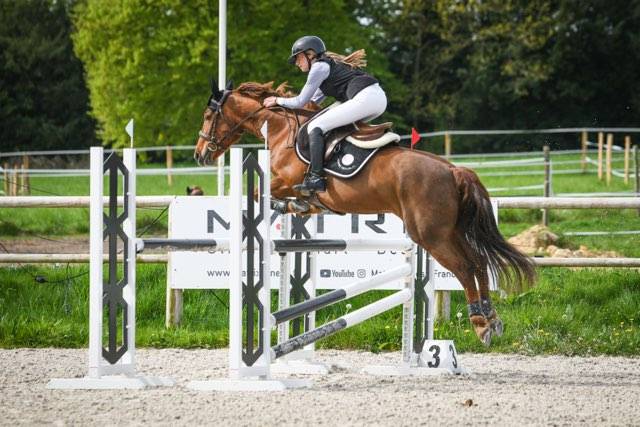 Ponette de sport D &agrave; louer.