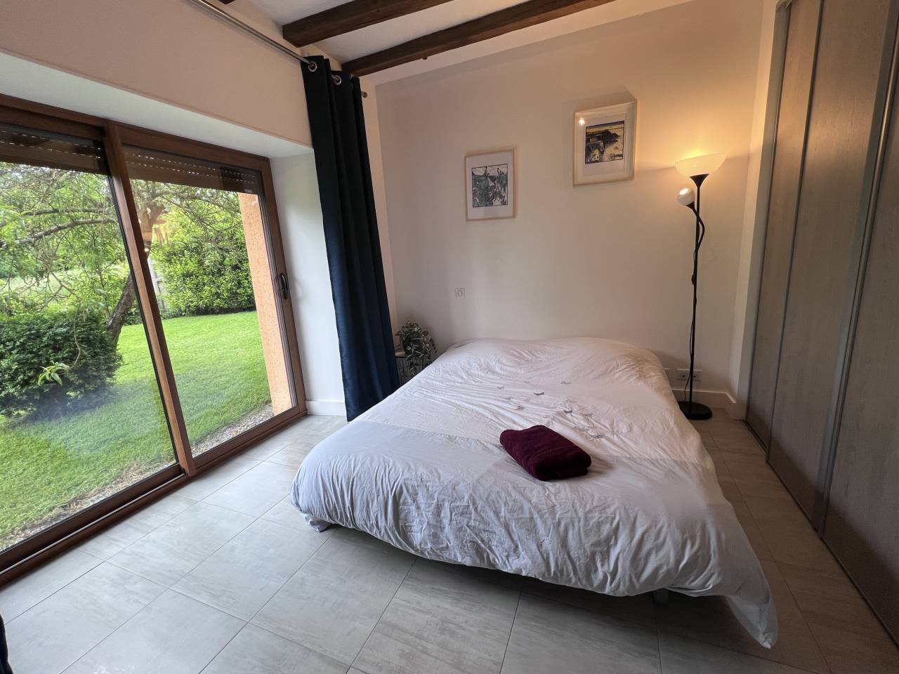 Propri&eacute;t&eacute; r&eacute;nov&eacute;e avec piscine &ndash; 260 m&sup2; &ndash; 2,6 hecta