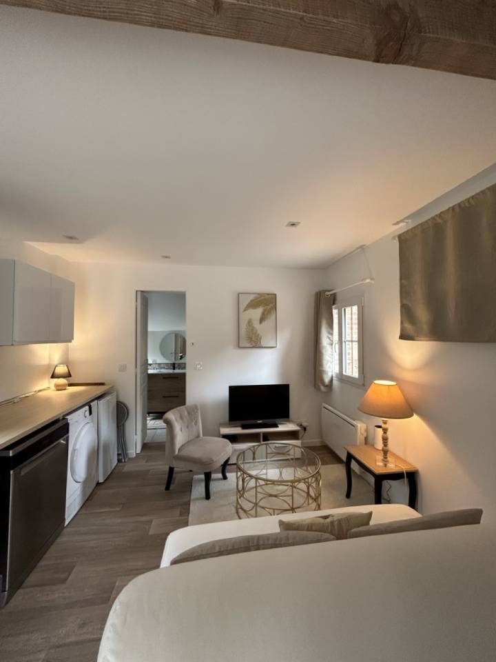 G&icirc;tes &eacute;questres 5 * - boxes & carri&egrave;re