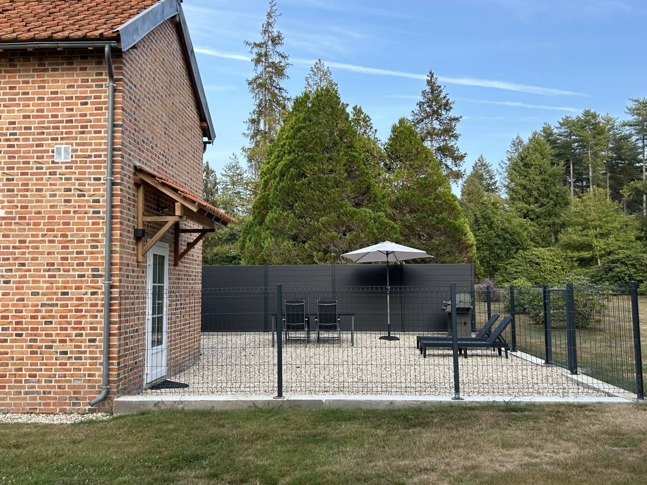 G&icirc;tes &eacute;questres 5 * - boxes & carri&egrave;re